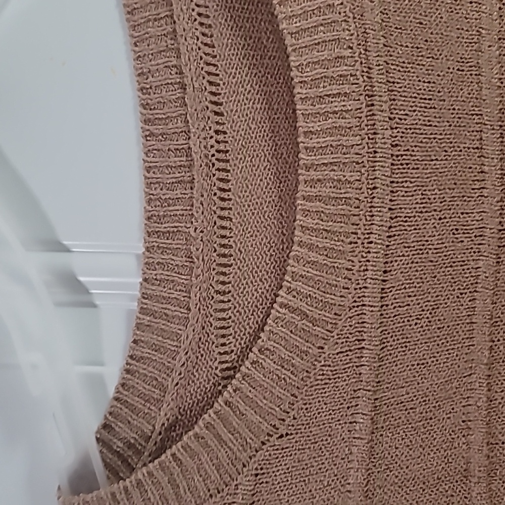 Oversized Light Sweater - Picture 8 of 10